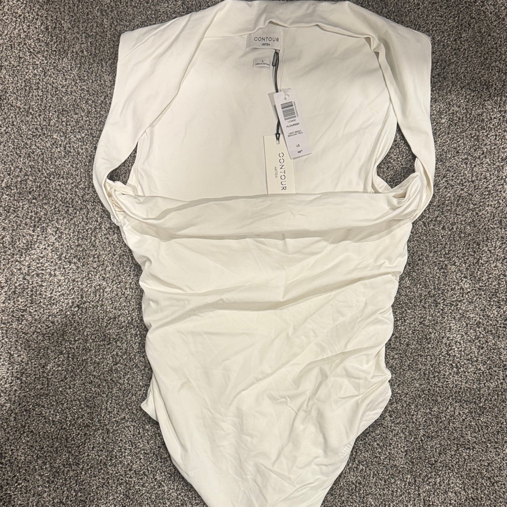 Aritzia Contour White  Bodysuit